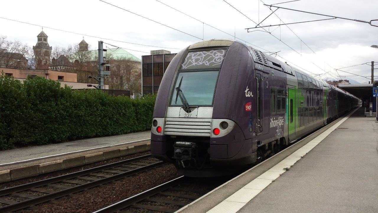 TER en gare de Grenoble TER en gare de Grenoble